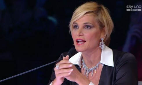 X FACTOR 5: SIMONA VENTURA IN TESTA CON TUTTE LE SUE ‘GIRLS’ IN GARA. CHI E’ IL MIGLIOR GIUDICE DEL TALENT?