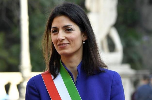 Tg1, Beppe Grillo accusa: Virginia Raggi è stata censurata. Fico (Vigilanza Rai): dimissioni subito!