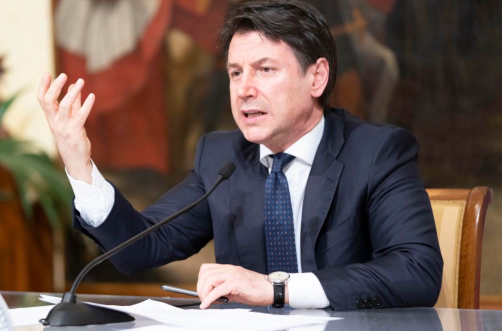 Rai o «tele-Casalino»? Le immagini di Conte per i TG sono autoprodotte da Palazzo Chigi