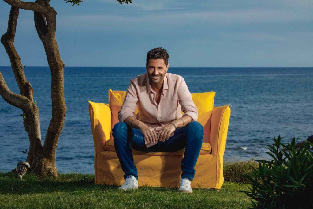 Ascolti TV | Lunedì 24 Luglio 2023. Temptation vince con il 26% (3,3 mln), in crescita Il Giovane Montalbano (17.1% – 2,55 mln). L’esordio delle Azzurre ai Mondiali al 20.7%. Al pomeriggio Rai1 crolla col Tg1 sul Summit alimentare (6.5%), ne approfitta il Diario del Giorno di Giambruno (6.4%)